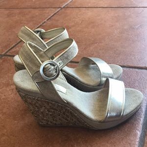 Maypol gray metallic wedge heel sandals shoes size 38